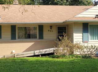 935 Dobbin Dr, Kalamazoo, MI 49006