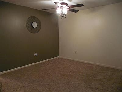 5th image of 185 Oak Knoll Cir