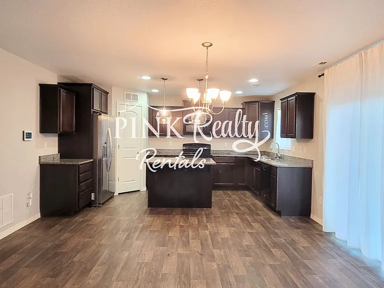 9527 Desert Lily Cir — Photo 34