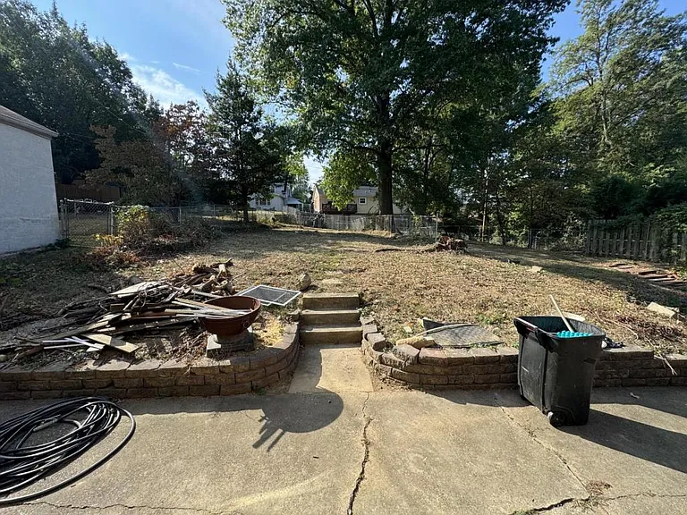 1637 Upland Rd — Photo 34