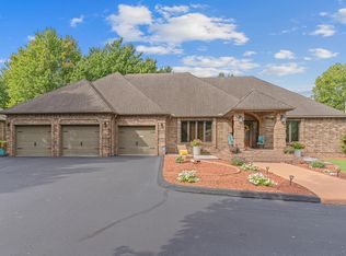 2125 S Bruce Ct, Springfield, MO 65804