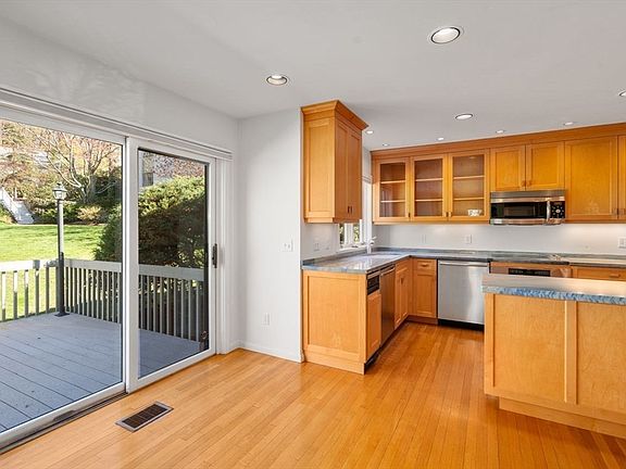 2nd image of 3 Catlin Rd #3