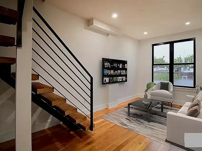 1336 Jefferson Ave #6A — Photo 1