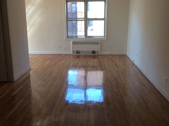 5th image of 4225 80th St #B