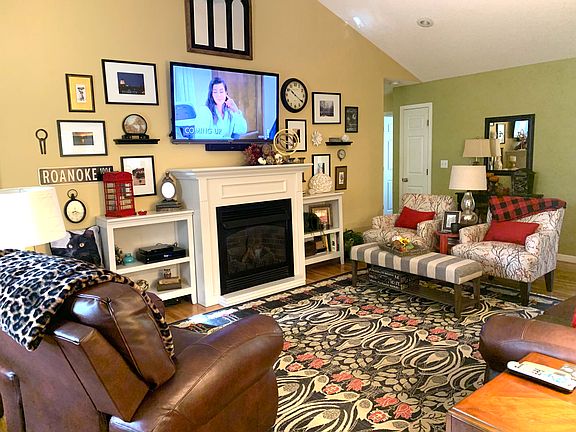 4th image of 2697 Stotler Way