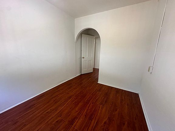 5th image of 8626 1/2 Cadillac Ave