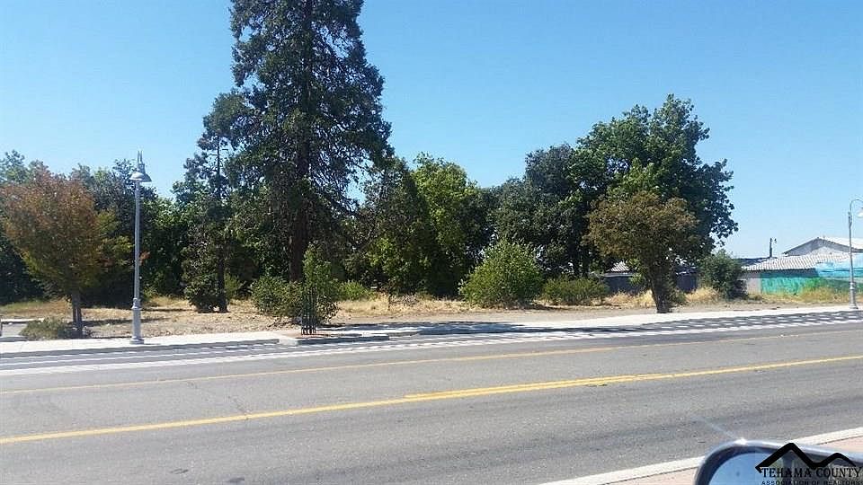 2nd image of 7929 Highway 99e