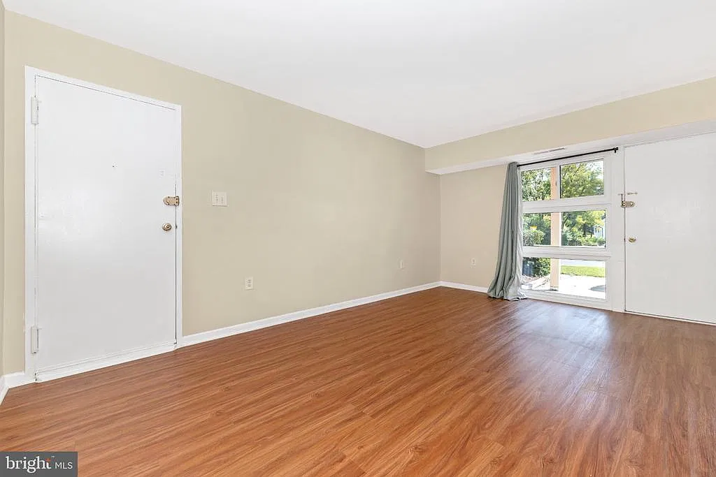 3411 University Blvd W — Photo 2