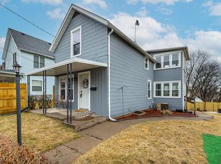 90 Alpine St, Dubuque, IA 52001