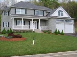 2009 Cambridge Pl, Vestal, NY 13850