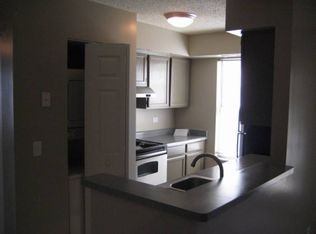 1660 Brookdale Rd APT 14, Naperville, IL 60563