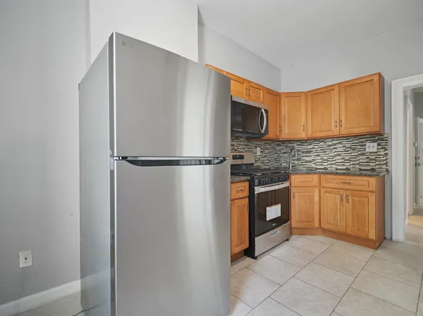 130 Wilkinson Avenue image 4 of 50