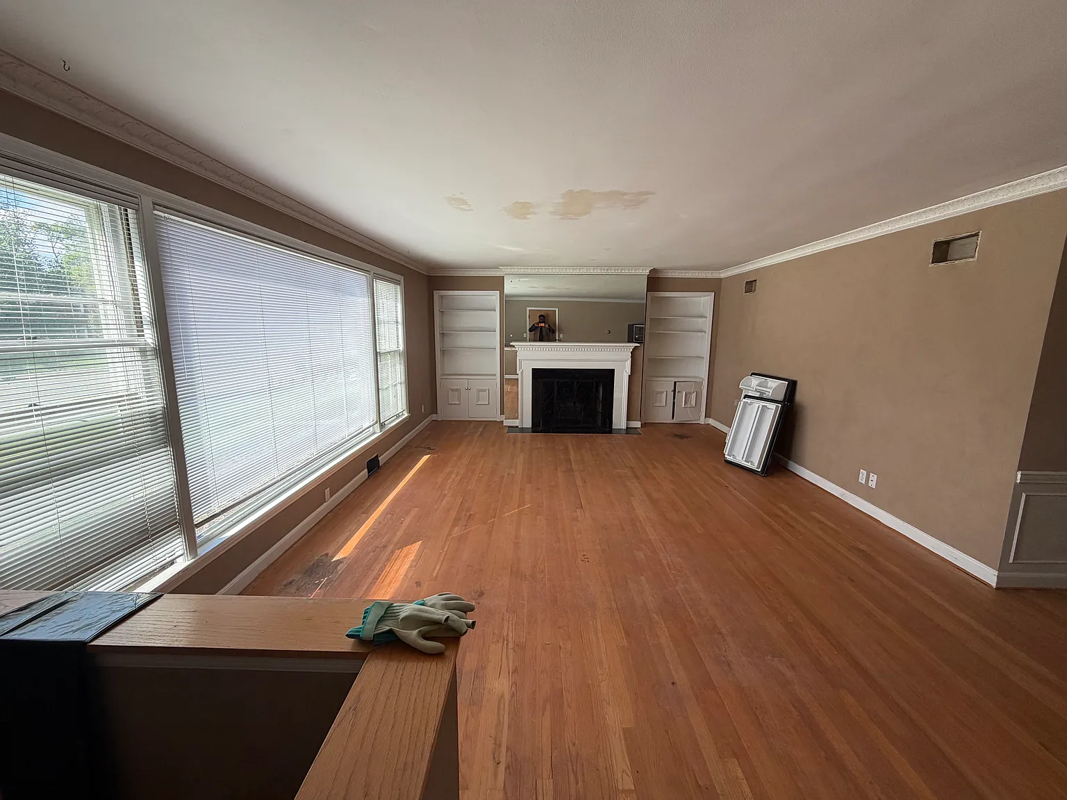 3 bed, 2.5 bath, 2000 sqft, $2,500 — Photo 2