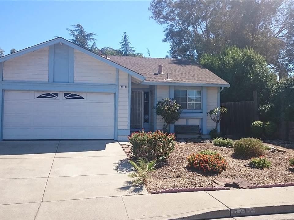 1st image of 3773 Gladstone Dr