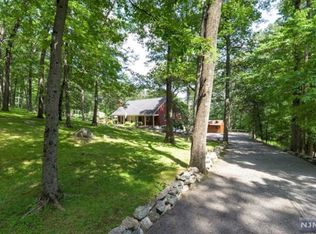 12 Hillcrest Rd, Boonton Township, NJ 07005
