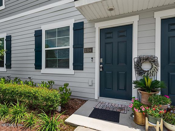 2nd image of 575 OAKLEAF PLANTATION Parkway #1704