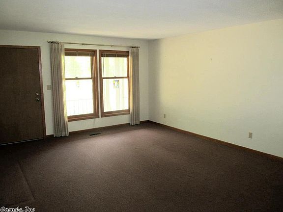 2nd image of 7 Chickasha Dr
