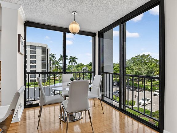 5th image of 6845 Willow Wood Drive #3044