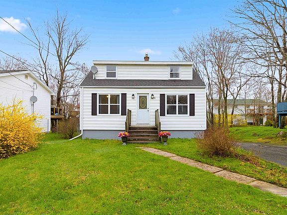 2nd image of 1691 Saint Margarets Bay Rd