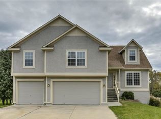1440 SE Newberry Pl, Lees Summit, MO 64081