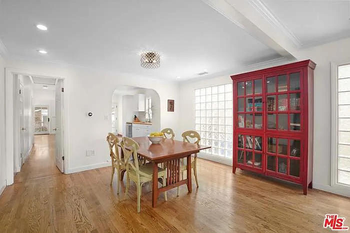 6322 S Harcourt Ave — Photo 6