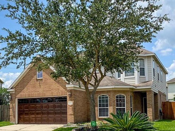 2nd image of 14711 Hillside Woods Ct