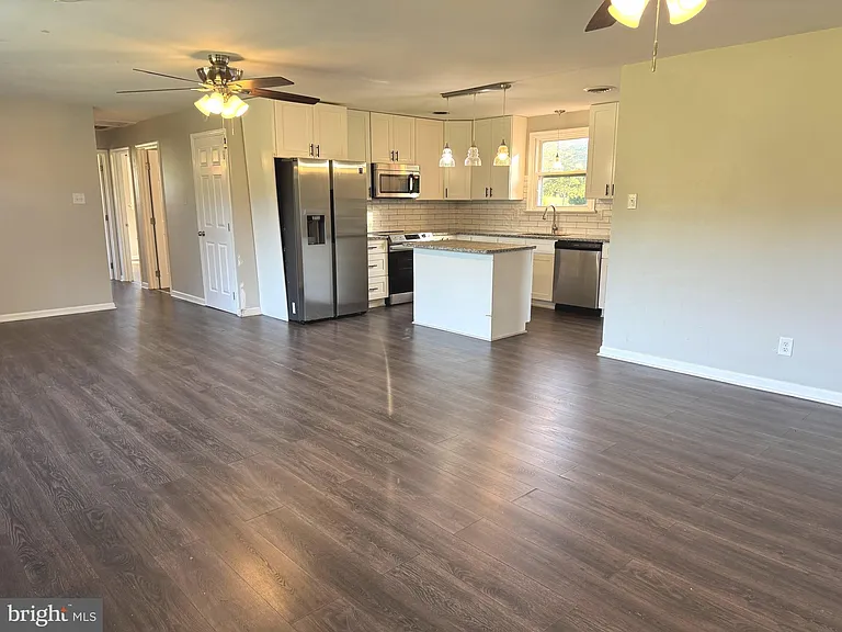 3925 Senior Ln — Photo 8