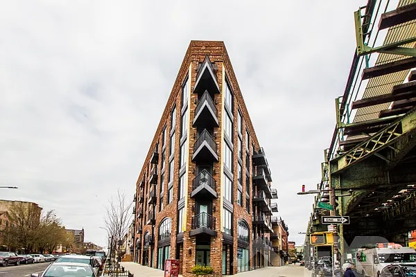 Rented by EXR | media 5