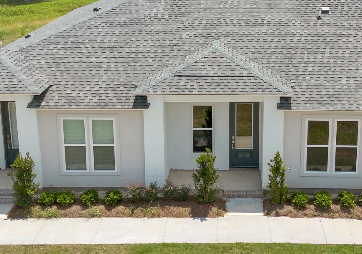 Brand New home in Zachary! — Photo 1