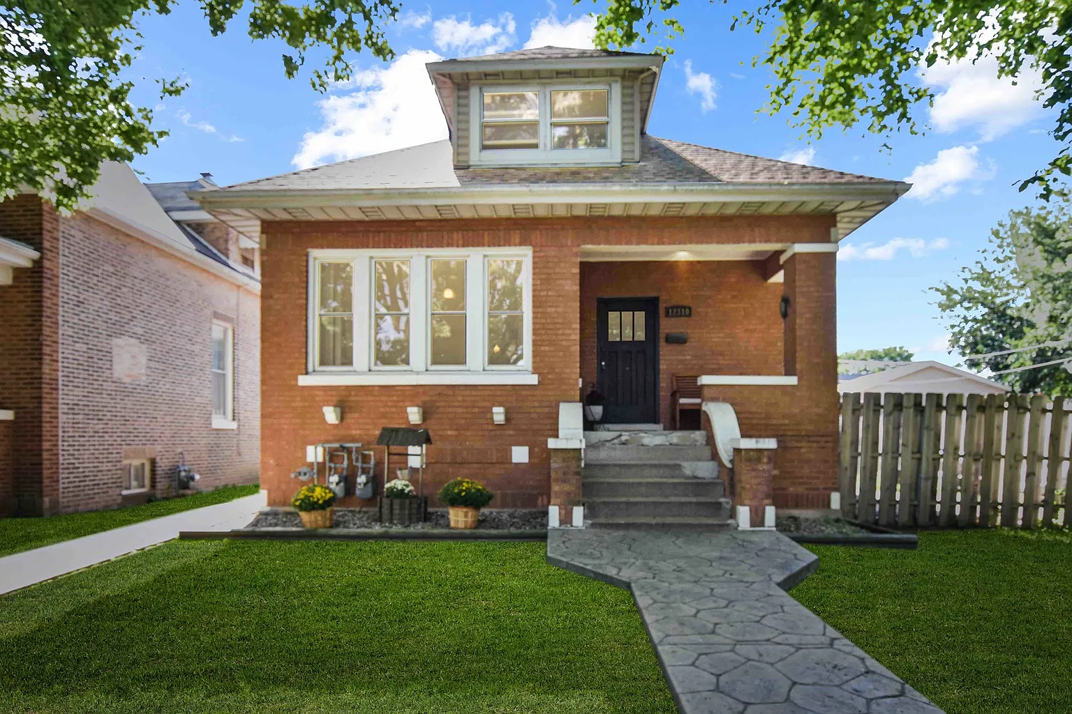 12310 Maple Ave photo 1