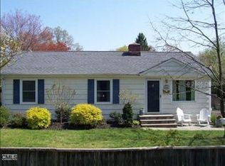 461 Szost Dr, Fairfield, CT 06824