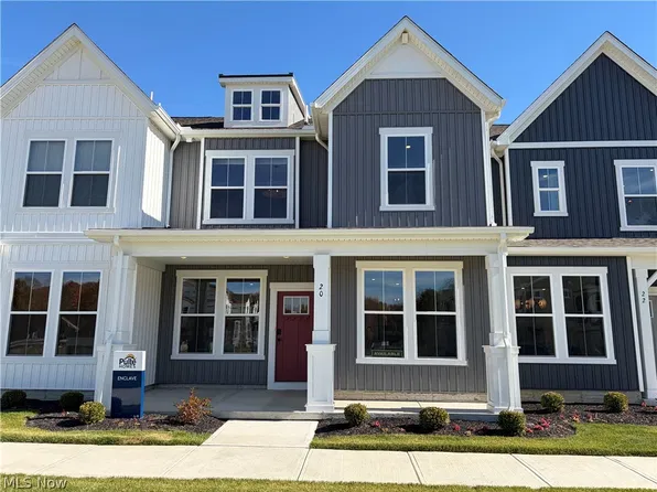 20 Paige Ln, Hudson, OH 44236