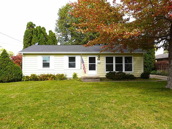 2nd image of 1125 Spruce Ave