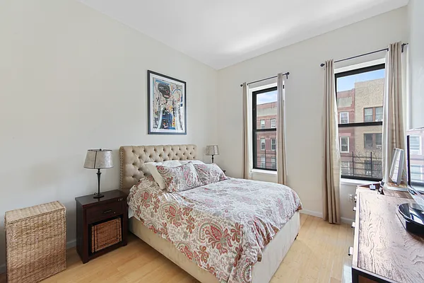 Sold by Compass | media 7