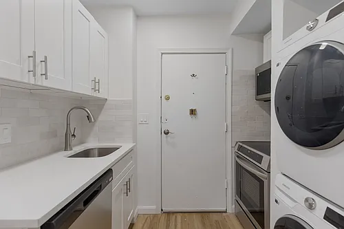 98 Saint Botolph St #5 Photo 1