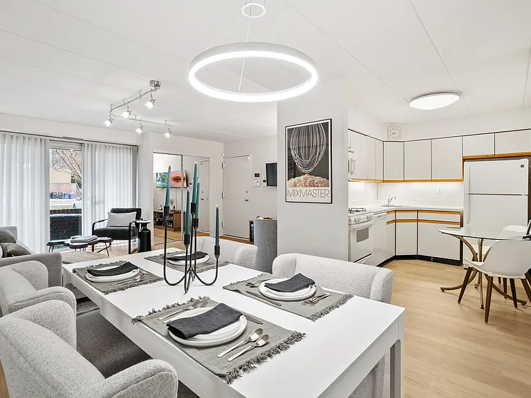 Park Place One Apartments — Photo 3