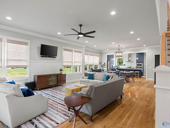 4th image of 17 Georgetta Dr