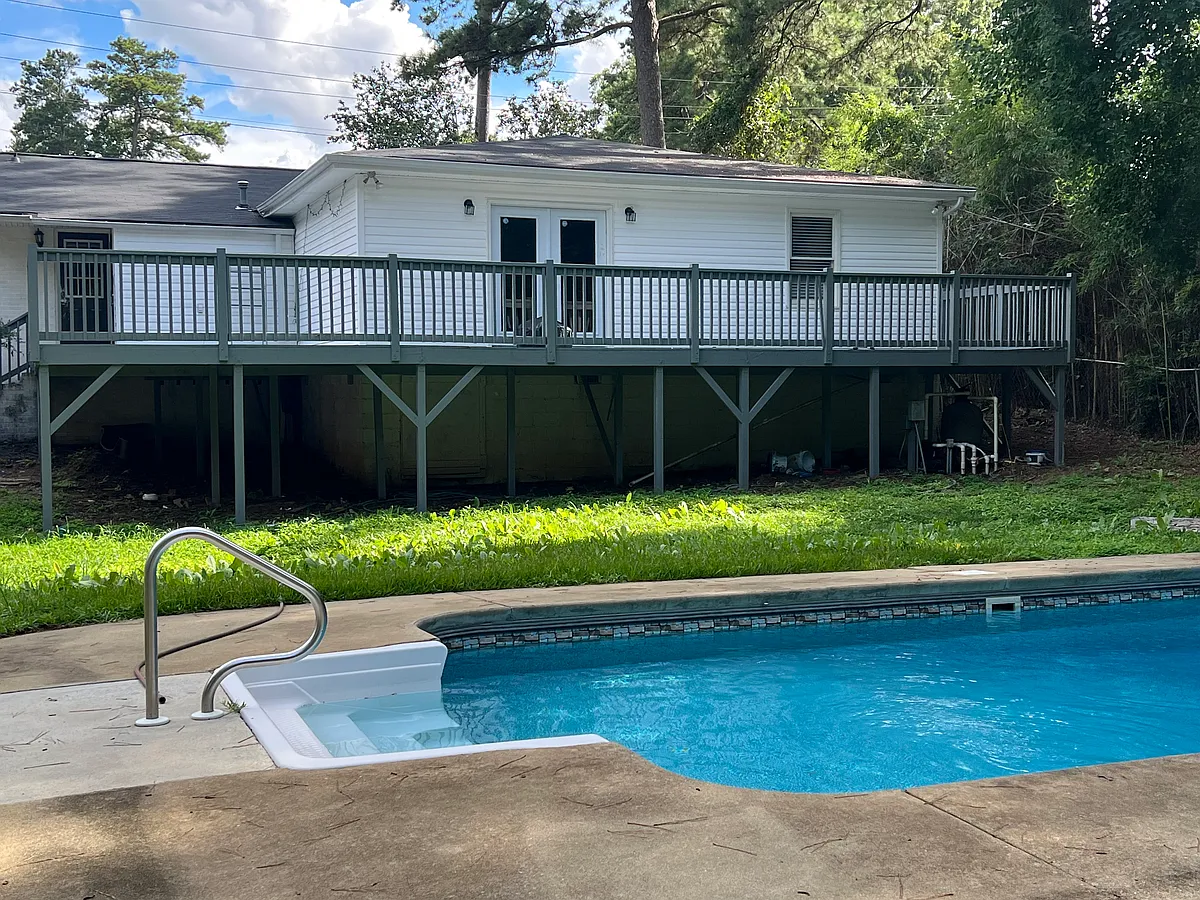 Building Photo - 3025 Vultee Dr
