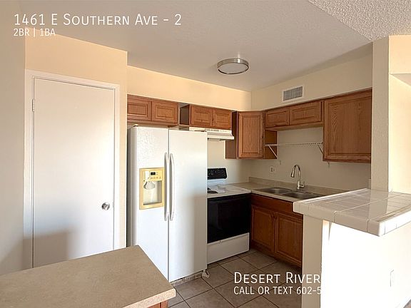 3rd image of 1461 E Southern Ave APT 2