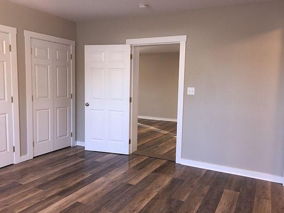 5th image of 808 N De Villiers St