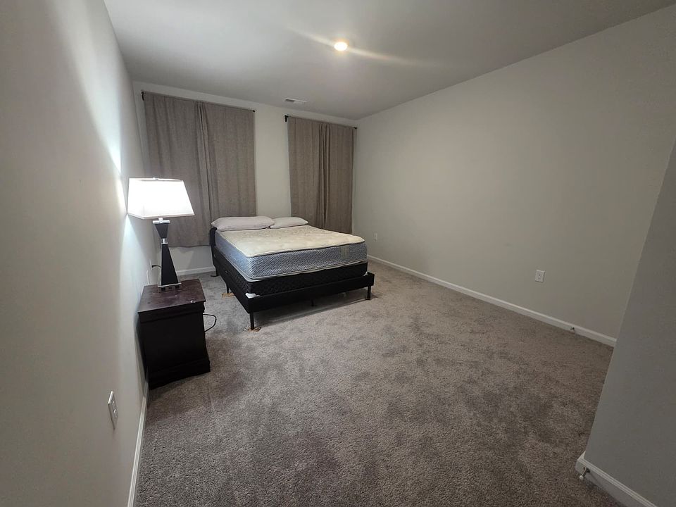 1st image of 2322 Kasota Ln