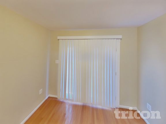 3rd image of 1716 Elkridge Dr