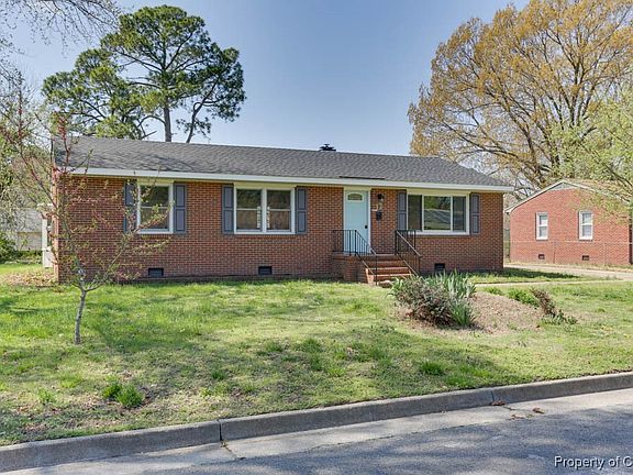 3rd image of 17 Briar Dr