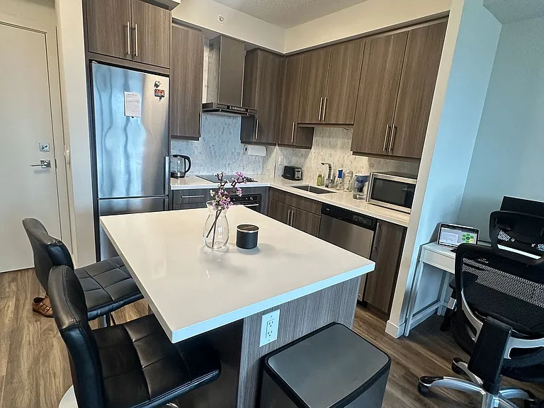 2081 Fairview St #603 — Photo 7