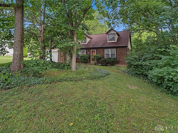 2nd image of 292 Myrtle Ln