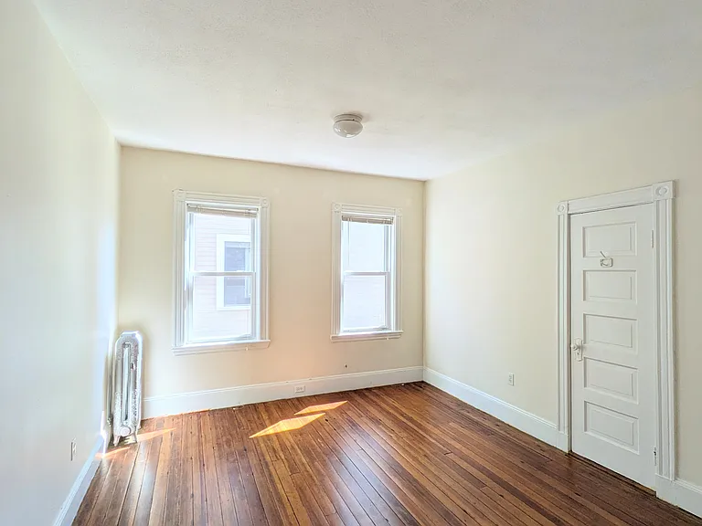 10 Athol St #2 — Photo 4
