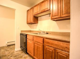 43 Old Carriage Rd APT 132, West Warwick, RI 02893