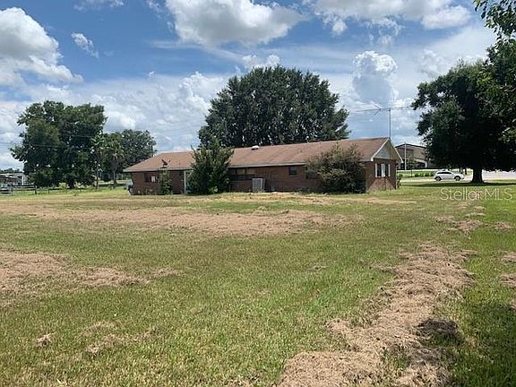3rd image of 4698 E County Road 462