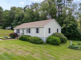 6 Silver Hill Dr, Epsom, NH 03234