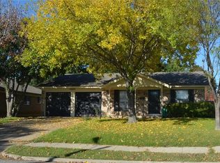 2925 Laramie St, Irving, TX 75062